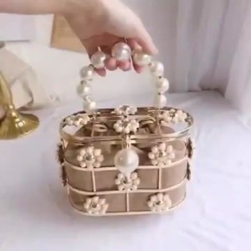 Wholesale Hollow Out Flower Pearl Bucket Bag Women's Evening Glitter Bling  Handbag Bridal Wedding With Party Prom Handbag Basket Frame Bag From  m.